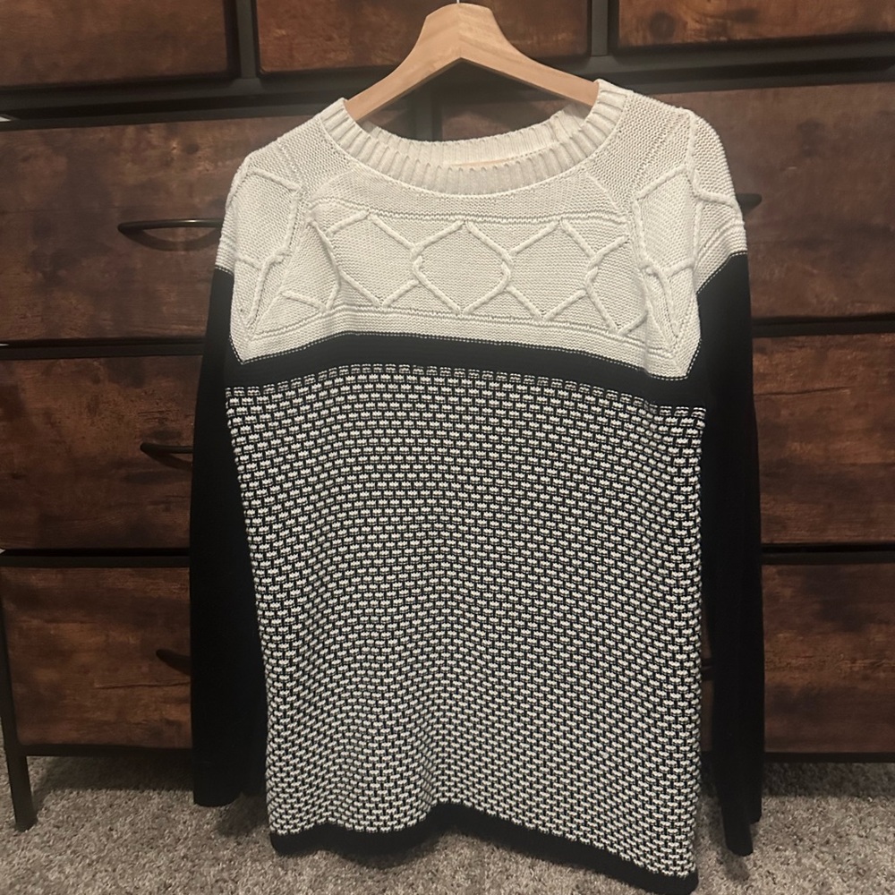 Karen Scott Black and White Textured Sweater